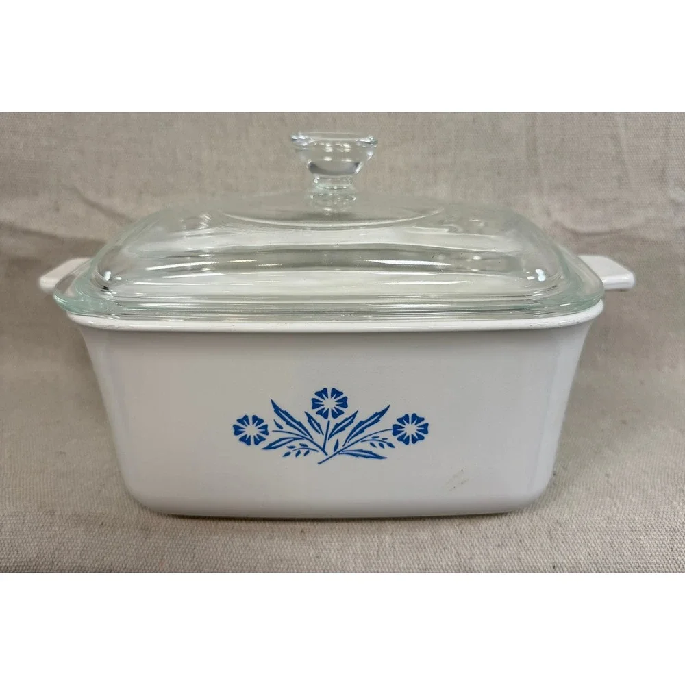 Corning Ware Blue Cornflower 1.5 Quart Casserole Dish with Lid P-4-B Vintage